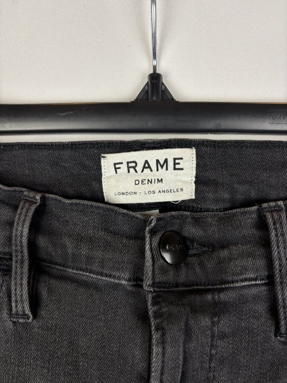 28 Frame Le Nouveau Straight Jeans Black Denim Straight Leg Raw Hem Frayed Dark - Picture 2 of 11